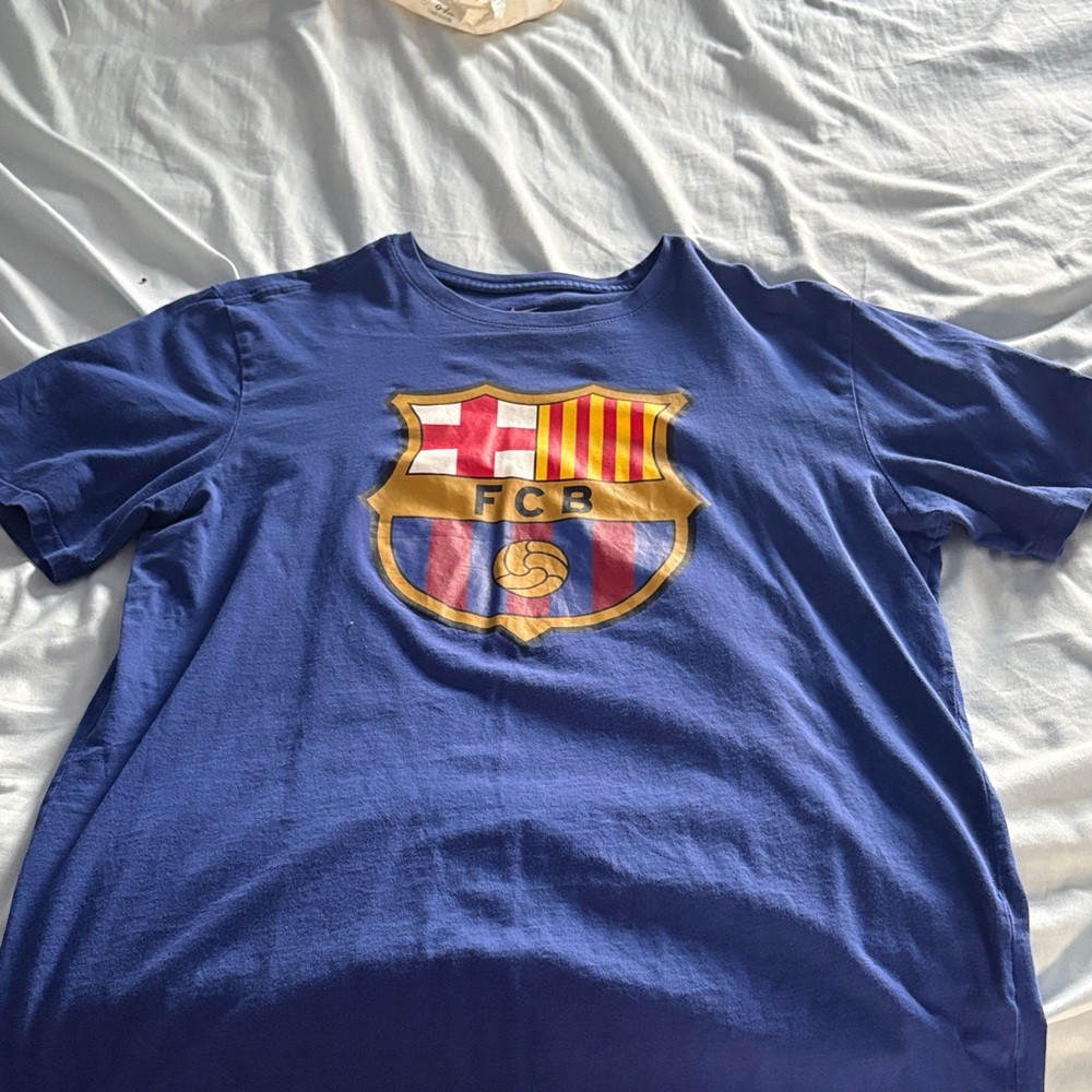 Barcelona FC tee size L